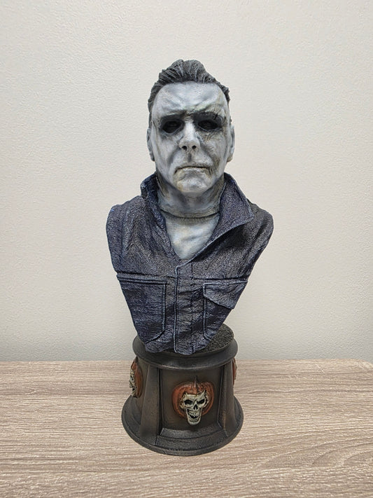 Michael Myers Halloween Bust – Hand-Painted Horror Collectible | 12.5” Premium Display Statue
