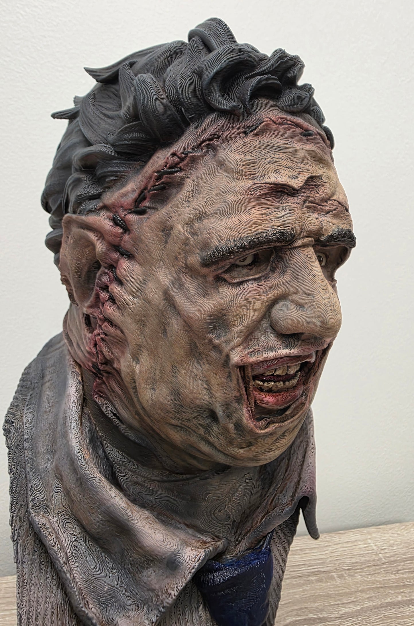 Leatherface Collector Premium Bust – Hand-Painted Horror Statue | Texas Chainsaw Massacre Inspired