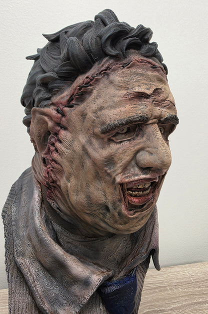 Leatherface Collector Premium Bust – Hand-Painted Horror Statue | Texas Chainsaw Massacre Inspired