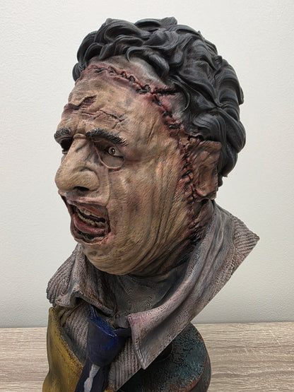 Leatherface Collector Premium Bust – Hand-Painted Horror Statue | Texas Chainsaw Massacre Inspired